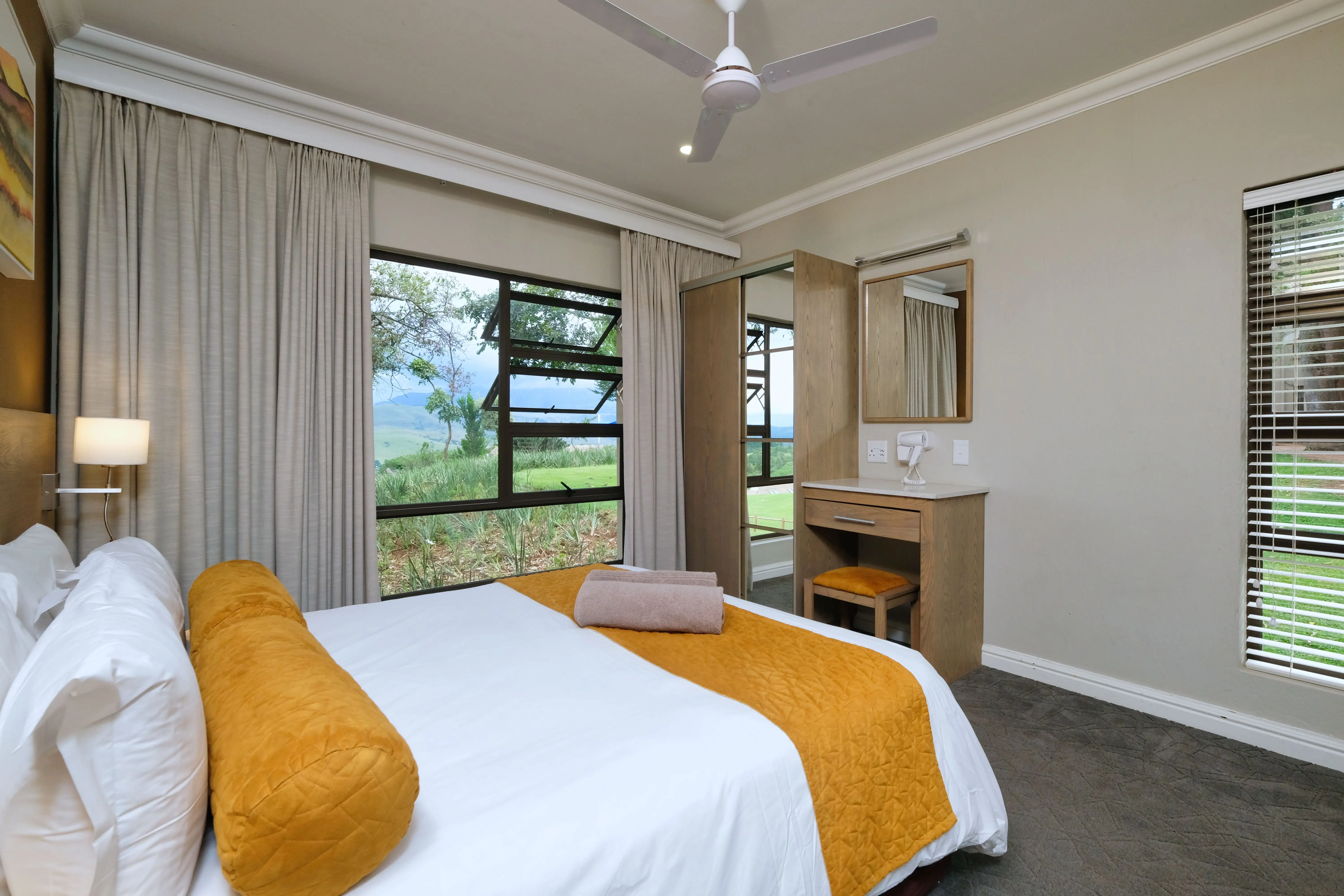 Savannah Haven Lodge suite